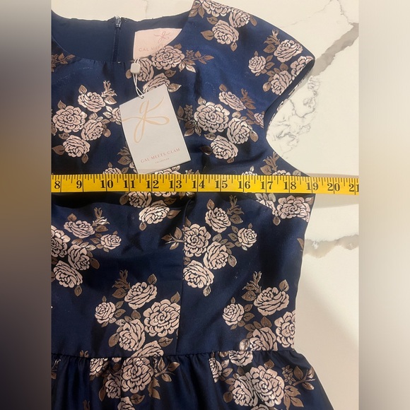 Gal meets glam Jenny - Picture 11 of 11